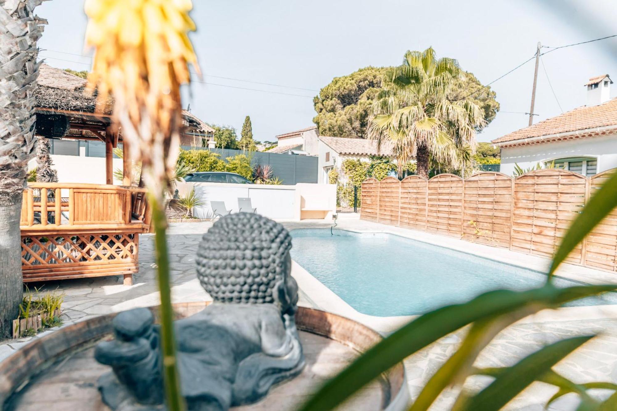 Reve D'Azur, Mazet En Bord De Mer, Parking, Piscine Partagee, Terrasse Bbq & Draps Inclus La Nartelle, 1 Salon, 1 Chambre, 1 Cuisine , 1 Sdb Sainte-Maxime Esterno foto